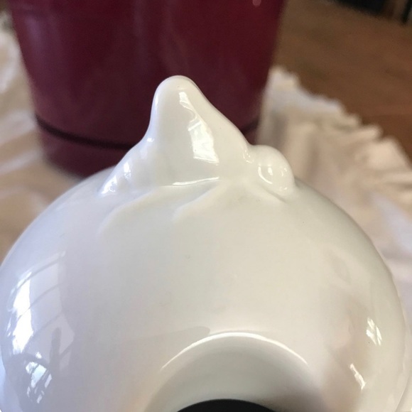 White Ceramic honey pot with lid and wooden beehive honeycomb dipper bee figure - Picture 4 of 6